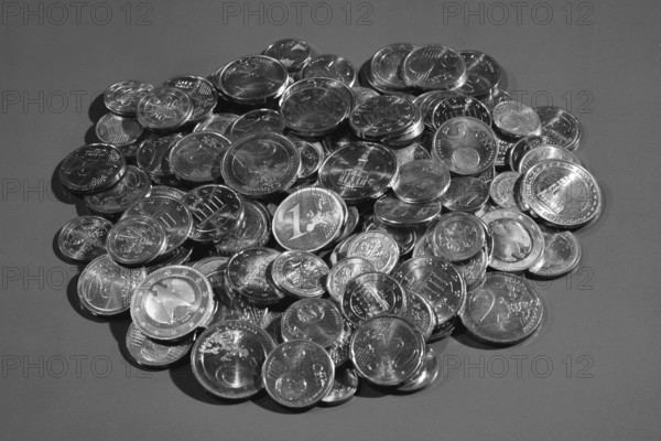 Euro coins, small change, a pile of money, black and white image, Hamburg, Hamburg, Federal Republic of Germany