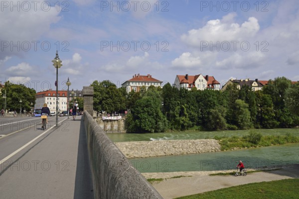 Europe, Germany, Bayer, Munich, Glockenbachviertel, Isar, Reichenbachbrücke, Wohnen an der Isar, Wittelsbacher Straße, Hamburg, Hamburg, Federal Republic of Germany, Europe