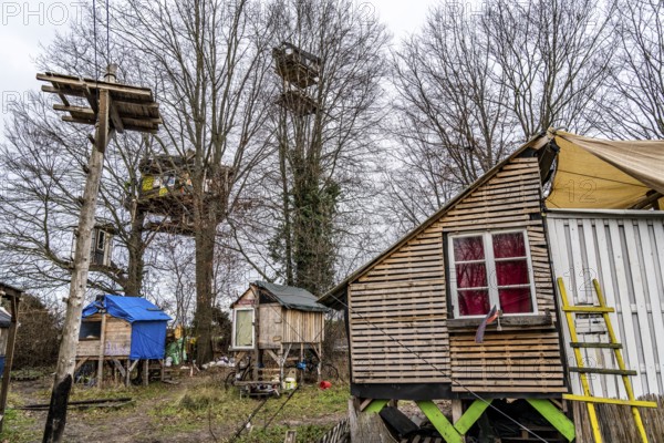 Camp of climate activists in the rest of the village of Lützerath, the last place to be excavated at the Garzweiler 2 open-cast lignite mine, North Rhine-Westphalia, Germany, Europe