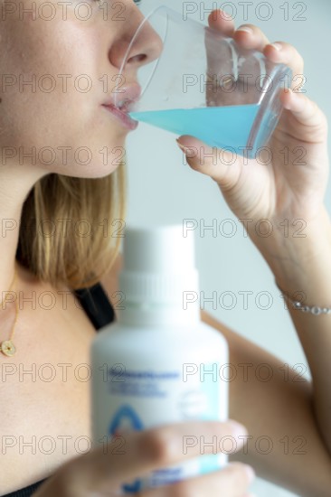 Bad breath, prevention through cleaning, mouthwash