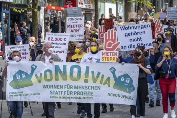 Demonstration against property companies such as Vonovia and others, against rent increases, for the expropriation of housing companies, Bochum North Rhine-Westphalia, Germany, Europe