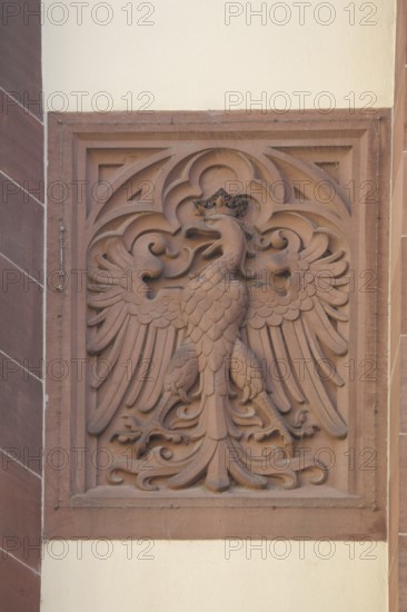 Stone eagle as state coat of arms and city coat of arms, federal eagle, red, city hall courtyard, town hall, inner courtyard, Römer, old town, Main, Frankfurt, Hesse, Germany, Europe