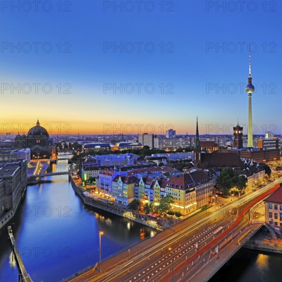 City panorama with Spree, Cathedral, Nikolai Quarter, Red City Hall and TV Tower in the evening, Berlin-Mitte, Berlin, Germany, Europe