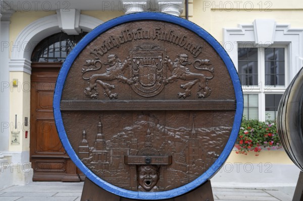 Beer keg of the brewery Reichelbrau Kulmbach in front of the town hall during the Kulmbach Beer Week, Kulmbach, Upper Franconia, Bavaria, Germany, Europe