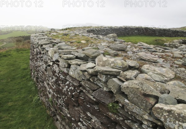 Knockdrum Iron Age stone fort perimeter defensive walls, near Castletownshend, County Cork, Ireland, Irish Republic, Europe