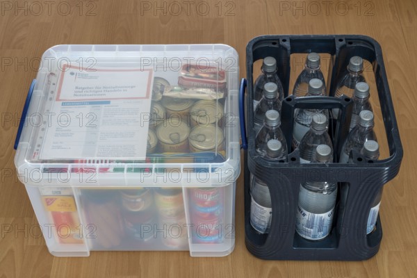 Emergency preparedness, food supply in a private household, box of long-life food, 10-day supply, according to the recommendations of the Federal Office of Civil Protection and Disaster Assistance