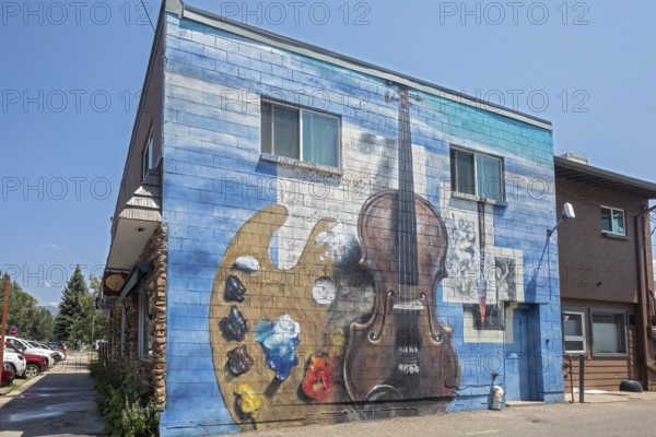 Steamboat Springs, Colorado, A mural on a store