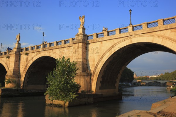 The Angel's Bridge, Ponte Sant'Angelo, over the Tiber in Rome, Rome, Italy, Europe