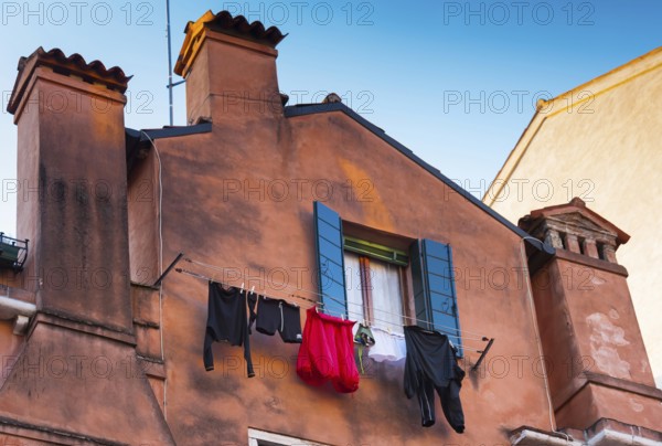 Laundry to dry, tradition, clothesline, house facade, old building, lifestyle, living, everyday life, city centre, housework, Venice, Italy, Europe