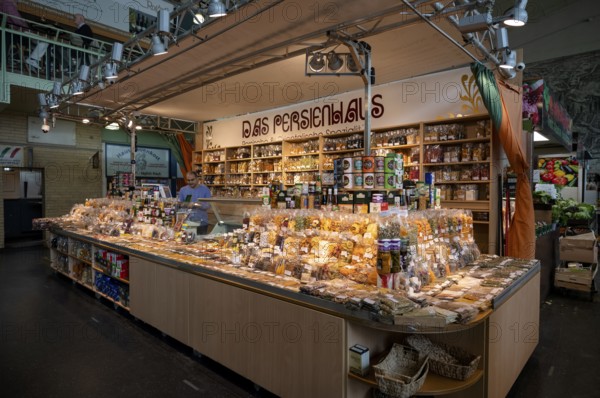 Oriental spices, display, The Persian House, Kleinmarkthalle, covered market hall, Frankfurt am Main, Hesse, Germany, Europe