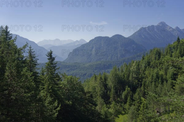 View from the Kranzberg to the Wetterstein mountains, Wetterstein, Mittenwald, Werdenfelser Land, Karwendel, mountain hiking, hiking, cycling, cycle path, Karwendel mountains, Bavaria, Upper Bavaria, Germany, Europe