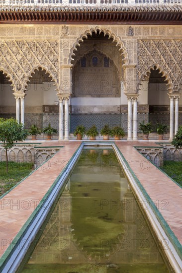 Patio de las Doncellas, Reales Alcázares de Sevilla, Seville, Andalusia, Spain, Europe