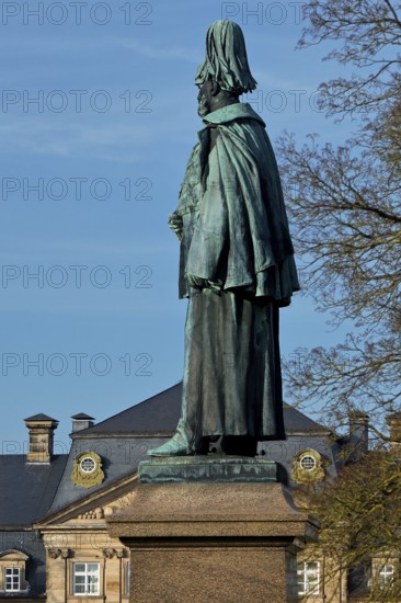 Monument to Emperor Wilhelm the Great at the Residential Palace, Bad Arolsen, Hesse, Germany, Europe