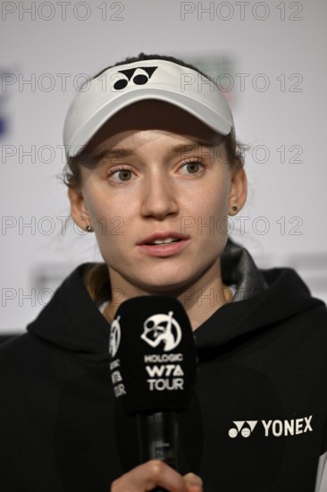 Elena Rybakina (KAZ) portrait, press conference, PK, interview, microphone, mike, logo, WTA, tennis, Porsche Cup 2024, Porsche Arena, Stuttgart, Baden-Württemberg, Germany, Europe