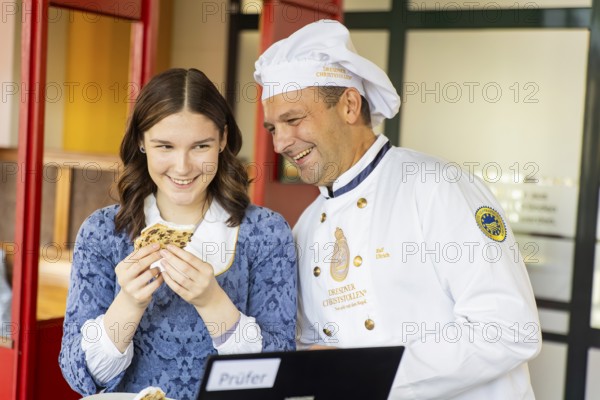 Stollen inspectors award seal of quality for Dresdner Christstollen, Dresden, Saxony, Germany, Europe