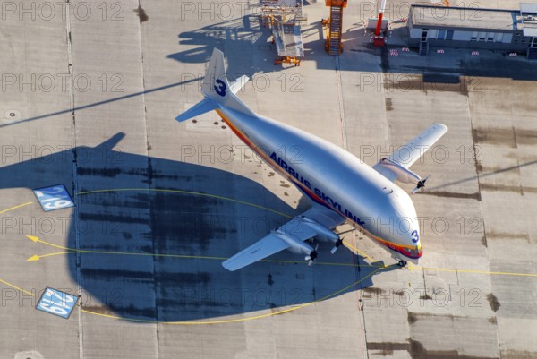 Transport aircraft, Super Guppy, Finkenwerder, Europe, Germany, Hamburg, aircraft, EADS, Airbus, transport, air traffic, air transport, economy, industry, Boeing, B-377SGT-201, turbine, historical, Europe