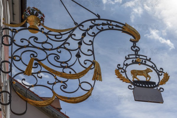 Nose sign of the Hotel Goldenes Lamm, Hauptstr. 45, Rottweil, Baden-Württemberg, Germany, Europe