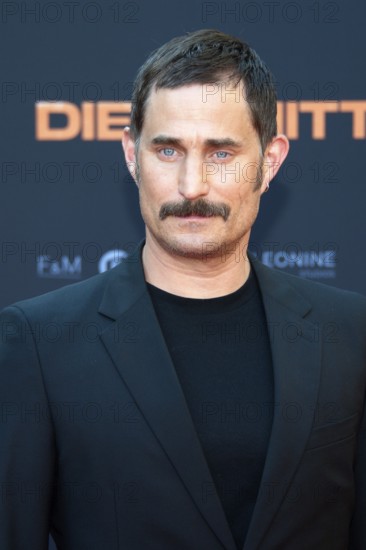 Clemens Schick, DIE ERMITTLUNG, Photo call on the red carpet for the Berlin premiere at the ZOO Palast, Berlin, 16 July 2024