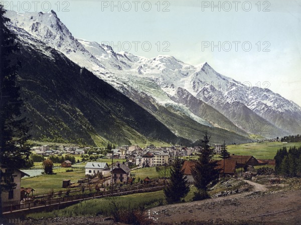 Chamonix and Montblanc mountains, Switzerland, digitally restored reproduction from a 19th century original, record date not stated, Chamonix and Montblanc mountains, Switzerland, digitally restored reproduction from a 19th century original, record date not stated, Europe