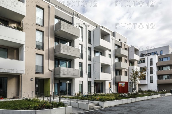 New buildings on the waterfront in Berlin's Spandau district. The new district is being built on the banks of the Oberhavel in the Haselhorst district of Spandau, 23.10.2021