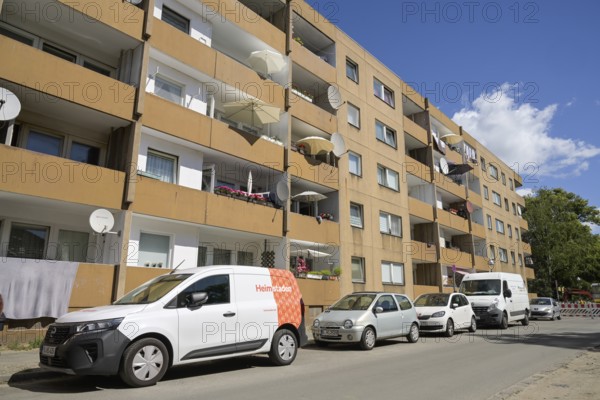 Flats, Plattenbau, Schützenstraße, Hakenfelde, Spandau, Berlin, Germany, Europe