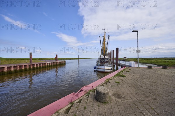 Fishing cutter Hein Godenwind at the Varel lock in Varel, district of Friesland, Lower Saxony, Germany, Europe