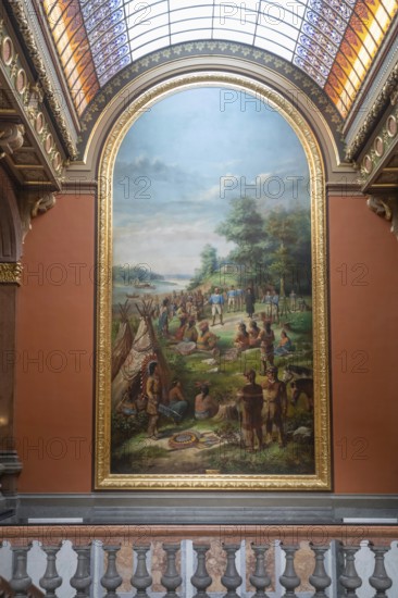 Springfield, Illinois, The Illinois state capitol building. A large mural depicts a peace treaty between George Rogers Clark and Native Americans in 1778 at Fort Kaskaskia