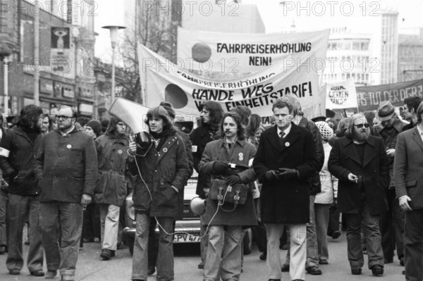 Demonstrations from 1-5 April 1975 in the centre of Hanover, which became traditional under the heading Red Dot, opposed fare increases for trains and buses, Germany, Europe