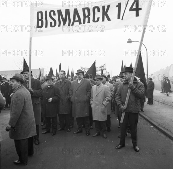 With black flags, miners of the Bismarck colliery and their relatives demonstrated against the closure of their colliery on 19 February 1966, Germany, Europe