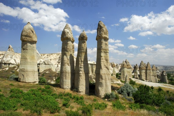 Tuff rocks, fairy fireplaces, Love Valley, Göreme, Cappadocia, Turkey, Asia