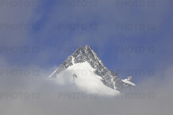 Grossglockner, Großglockner (3798 m), highest mountain in Austria in the Hohe Tauern National Park, Carinthia, Kärnten