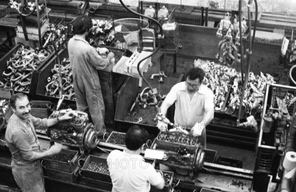 Production of engines, axles and other car manufacturing parts at the Opel plant in Bochum, Germany, 08.07.1975, Europe