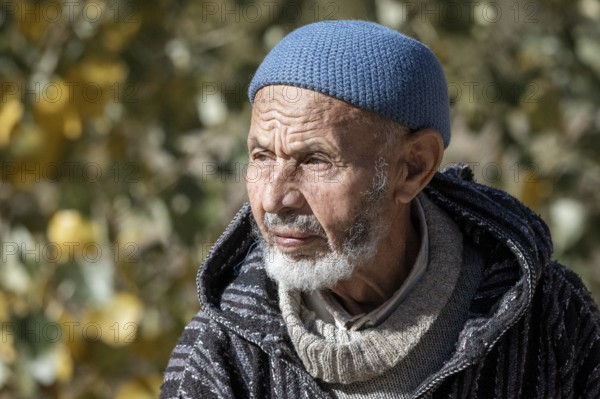 Portrait, old man with typical Moroccan clothing, Morocco, Africa