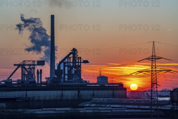 The two blast furnaces of HKM, Hüttenwerke Krupp Mannesmann, in Duisburg-Hüttenheim, extinguishing cloud of the coking plant, chimney of the sintering plant, Duisburg, North Rhine-Westphalia, Germany, Europe