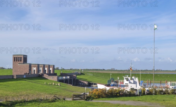 Dangaster Siel, built between 1954 and 1956 to drain and protect the inland from storm surges, Dangast, Varel, district of Friesland, Lower Saxony, Germany, Europe