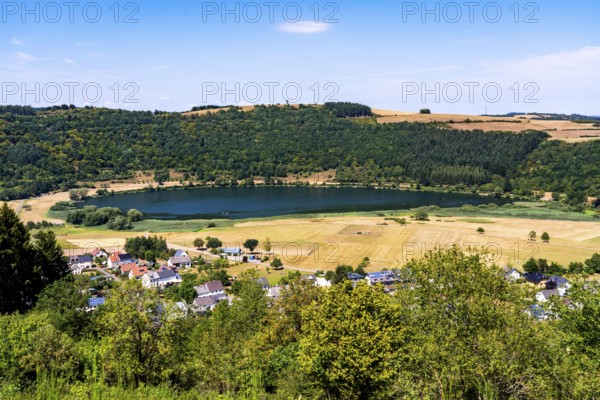 Meerfelder Maar, Vulkaneifel, Vulkansee, Eifel, Rhineland-Palatinate, Germany, Europe