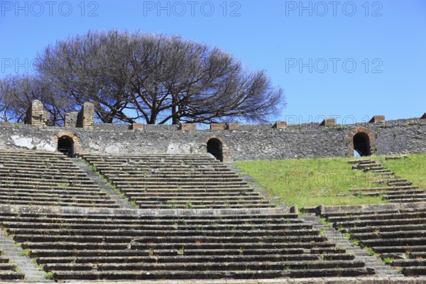 The theatre, Pompeii, ancient city in Campania on the Gulf of Naples, buried during the eruption of Mount Vesuvius in 79 AD, Italy, Europe