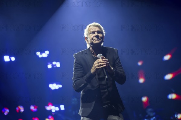 Matthias Reim live on ..und plötzlich bist du Kult! Tour in the Berlin Uber Arena on 29 December 2024