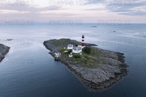 Lighthouse on the island of Skrova, Lofoten, Norway, Europe