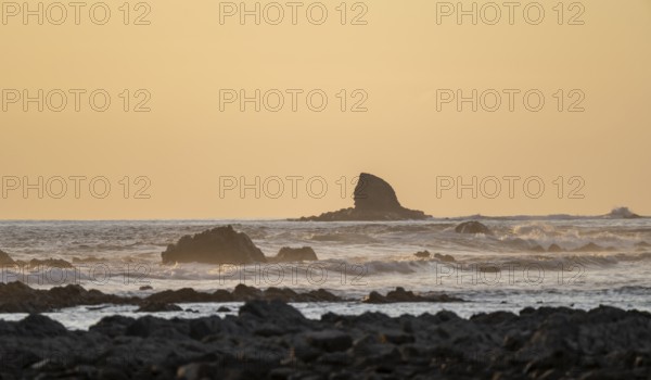 Evening mood, Marino Ballena National Park, coast with waves, South Pacific Ocean, Puntarenas Province, Osa, Costa Rica, Central America