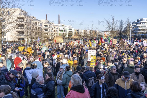 Demonstration of more than 14000 people against the AfD and the Merz-CDU and their asylum policy, after a rally the demonstrators marched peacefully for hours through the city centre of Essen, North Rhine-Westphalia, Germany, Europe