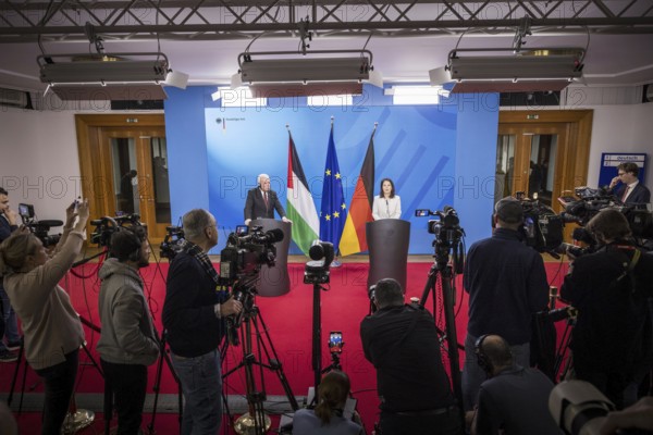 Annalena Bärbock (Alliance 90/The Greens), Federal Foreign Minister, meets Palestinian Foreign Minister Riyad al Maliki at the Federal Foreign Office. 'Photographed on behalf of the Federal Foreign Office'