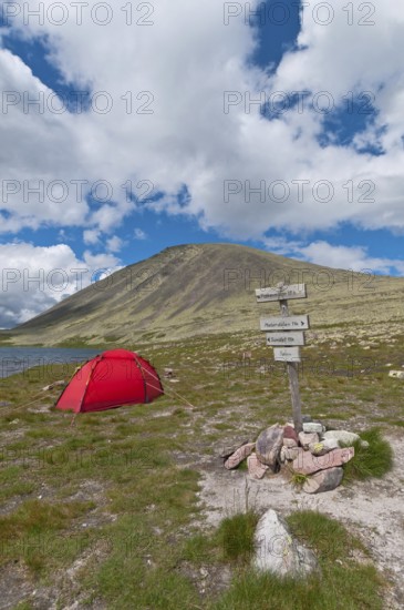 Bivouac at a mountain lake in Norway, Norway, Europe