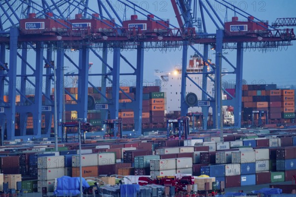 Container terminal Tollerort, container ships are loaded and unloaded, one of 4 container terminals in the Port of Hamburg, Hamburg, Germany, Europe