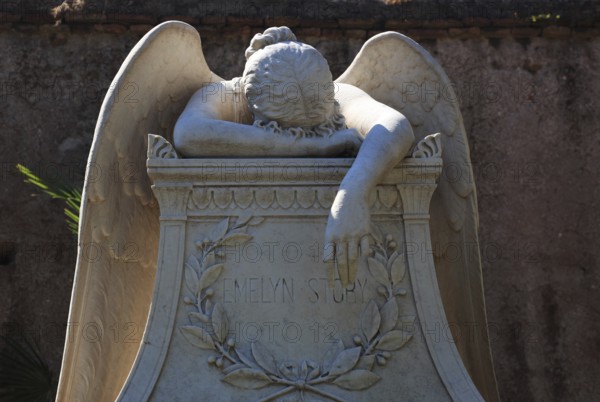 Angel of Grief, the grave of William Wetmore Story, Protestant cemetery, Cimitero acattolico, also Cimitero degli Inglesi or Cimitero dei protestanti, famous cemetery in the Testaccio district, Rome, Italy, Europe