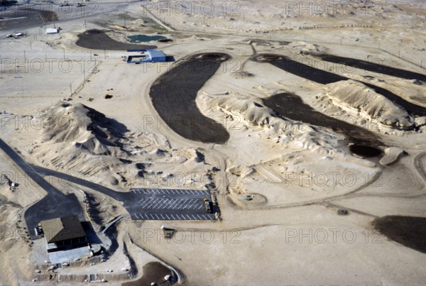 Infrastructure development in the oil industry Dhahran, Saudi Arabia, construction of a golf course in the desert, 1979, Asia