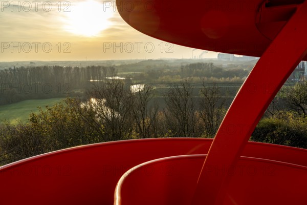 Sculpture Haldenzeichen, observation tower, Radbod spoil tip, part of the Lippepark in Hamm, 5 spoil tips were connected to form a kind of leisure landscape area, view of the old arm of the River Lippe, Hamm, North Rhine-Westphalia, Germany, Europe