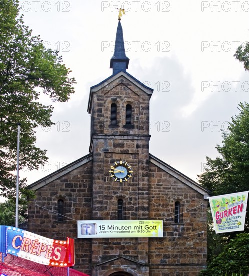 Cranger Kirche, 15 minutes with God, church service every funfair evening, Cranger Kirmes, Herne, Ruhr area, North Rhine-Westphalia, Germany, Europe