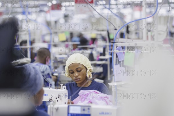 BENIN TEXTILE CORPORATION BENIN, Seamstress in a textile factory in the industrial area near Cotonou, Benin, Glo-Djigbe, 07/03/2024, Africa