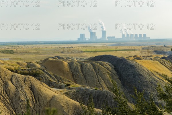 The Nochten opencast mine is an opencast lignite mine in northern Upper Lusatia, operated by Lausitz Energie Bergbau AG. Up to 18 million tonnes of lignite are mined annually in the Nochten opencast mine. View over the spoil heaps to Boxberg power station